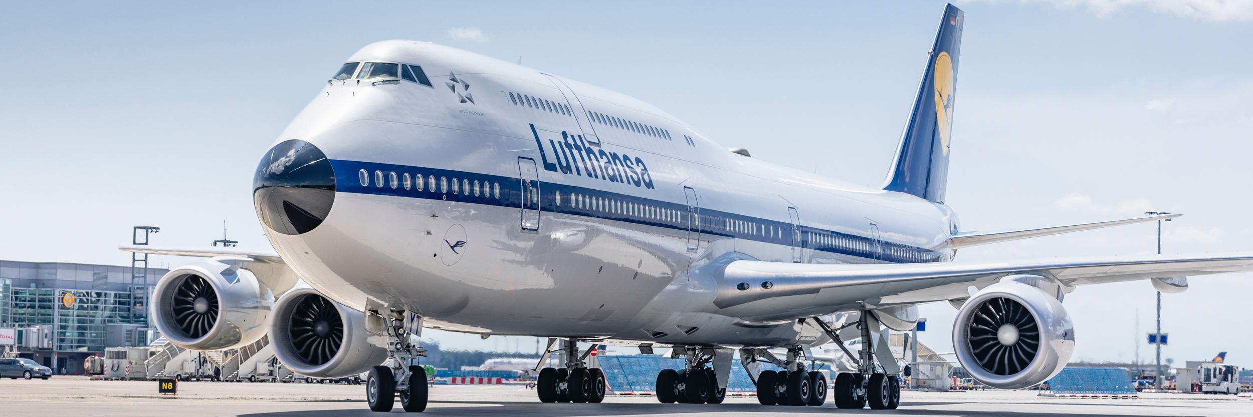 Boeing 747-800 Retro